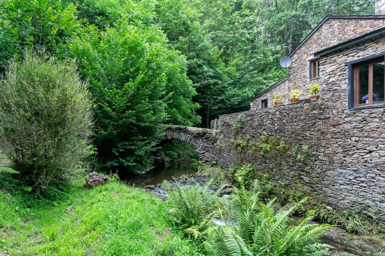 Casas Del Molino - Muinos Do Mainzoso Turismo Rural Paderne Exteriör bild