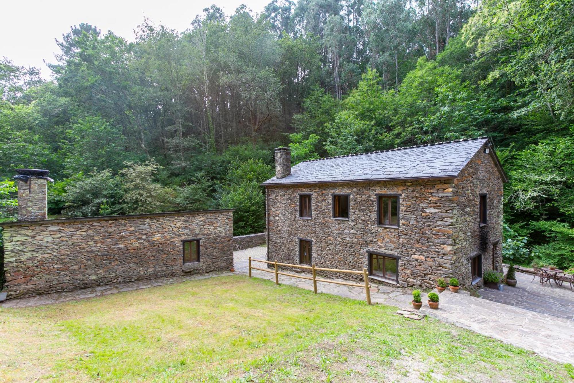 Casas Del Molino - Muinos Do Mainzoso Turismo Rural Paderne Exteriör bild